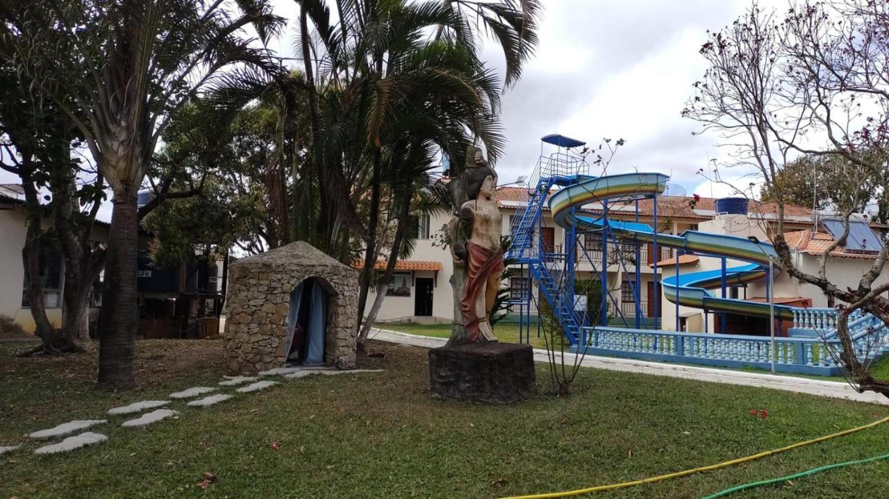 Pousada Clube Santa Cruz Santa Cruz de Minas Eksteriør billede