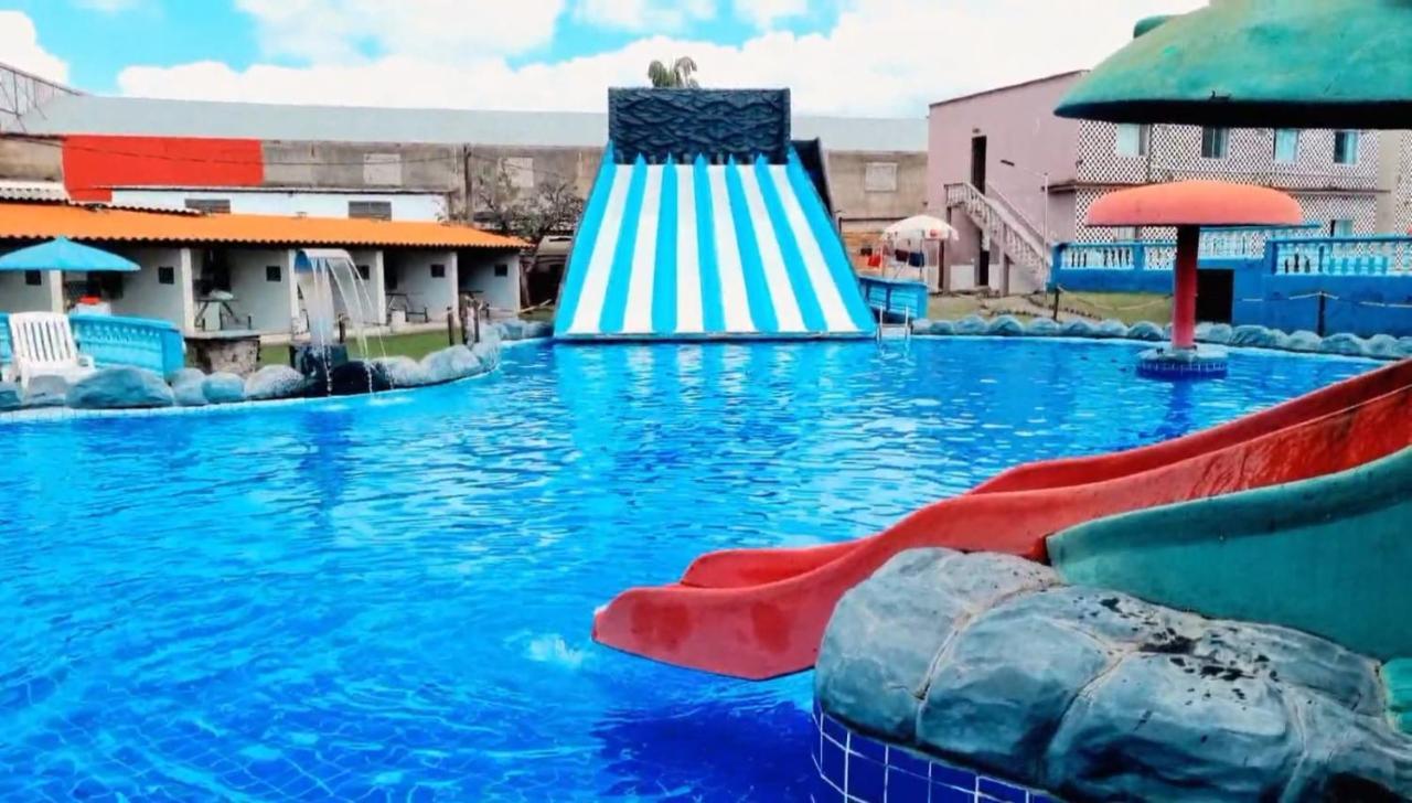 Pousada Clube Santa Cruz Santa Cruz de Minas Eksteriør billede